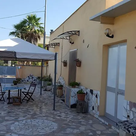 בית נופש Casa Lucia *